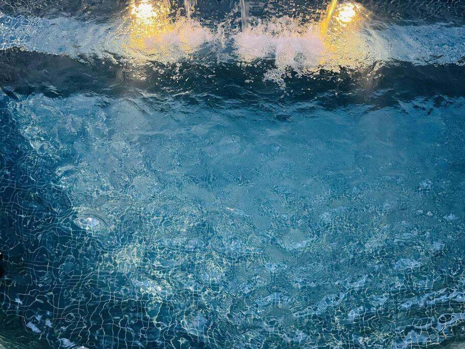 Villa Verandah Myrah 2bh With Plunge Pool Mumbai