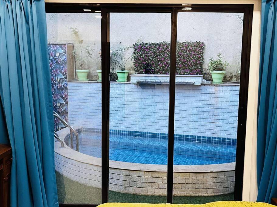 Villa Verandah Myrah 2bh With Plunge Pool Mumbai