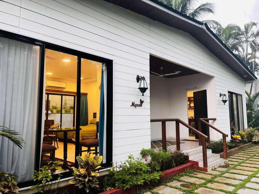 Verandah Myrah 2bh With Plunge Pool Villa Mumbai