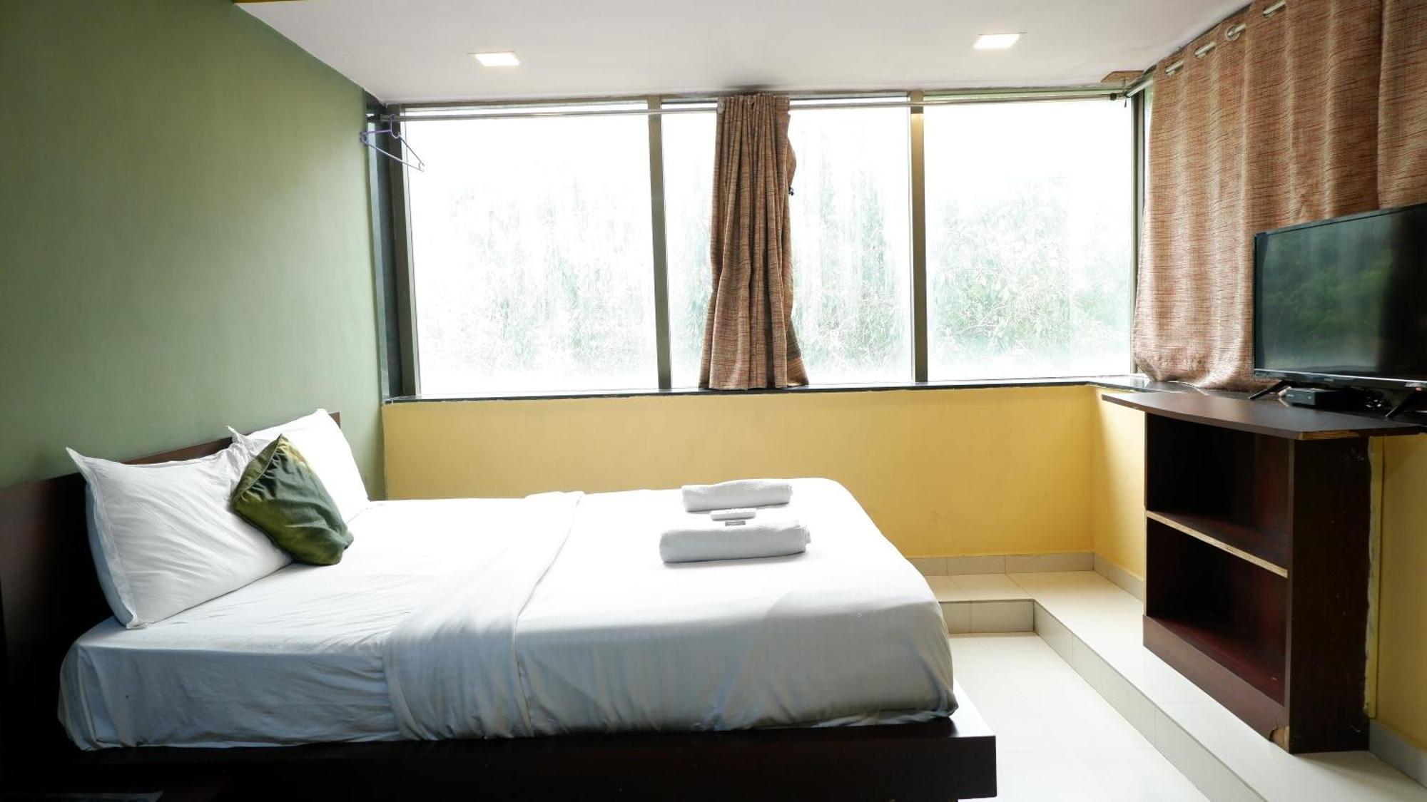 Hotel Artusinn Midc Andheri East 3*