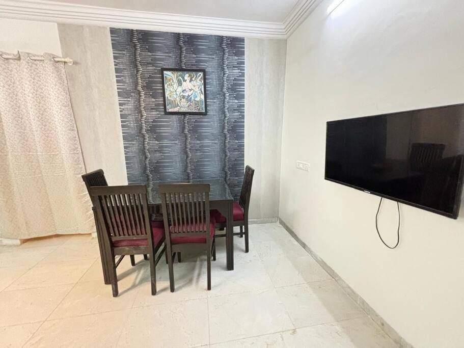 Ivy Aristo, Private 1 Bhk In Heart Of Lokhandwala, Andheri Mumbai