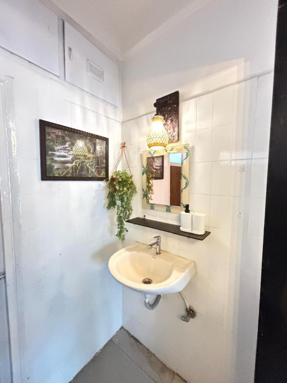 Apartment Ivy Aristo, Private 1 Bhk In Heart Of Lokhandwala, Andheri Mumbai