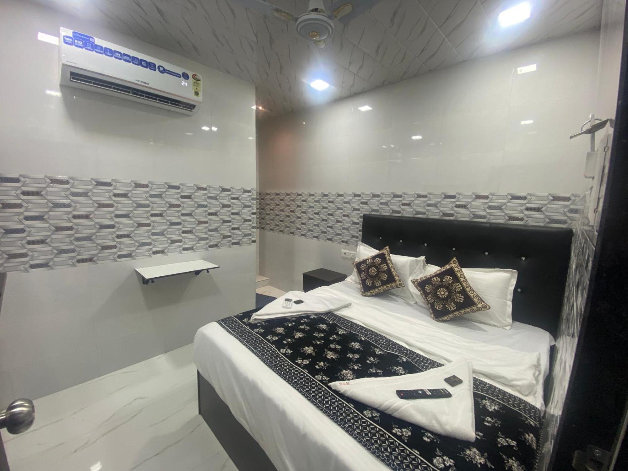 Hotel O Sai Residency 3*