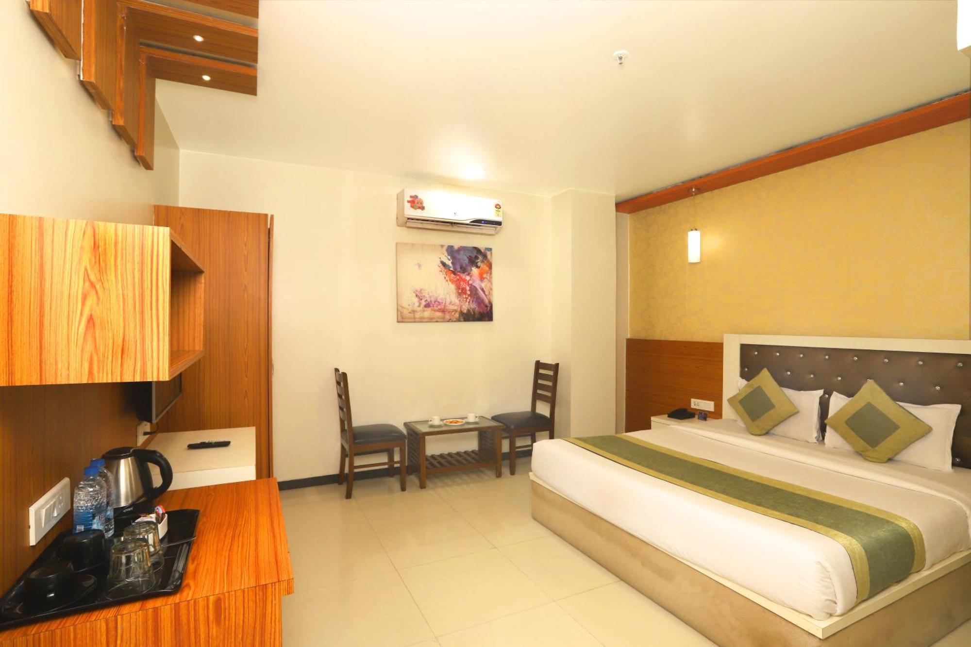 Elite Continental- Near International Airport Andheri East Hotel 3*