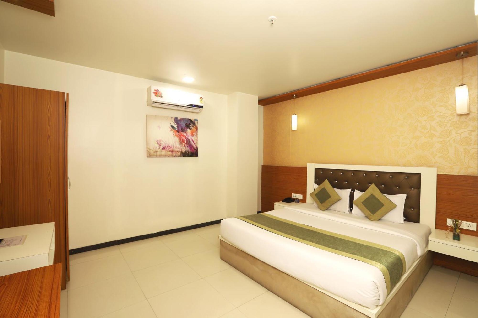 Elite Continental- Near International Airport Andheri East Mumbai