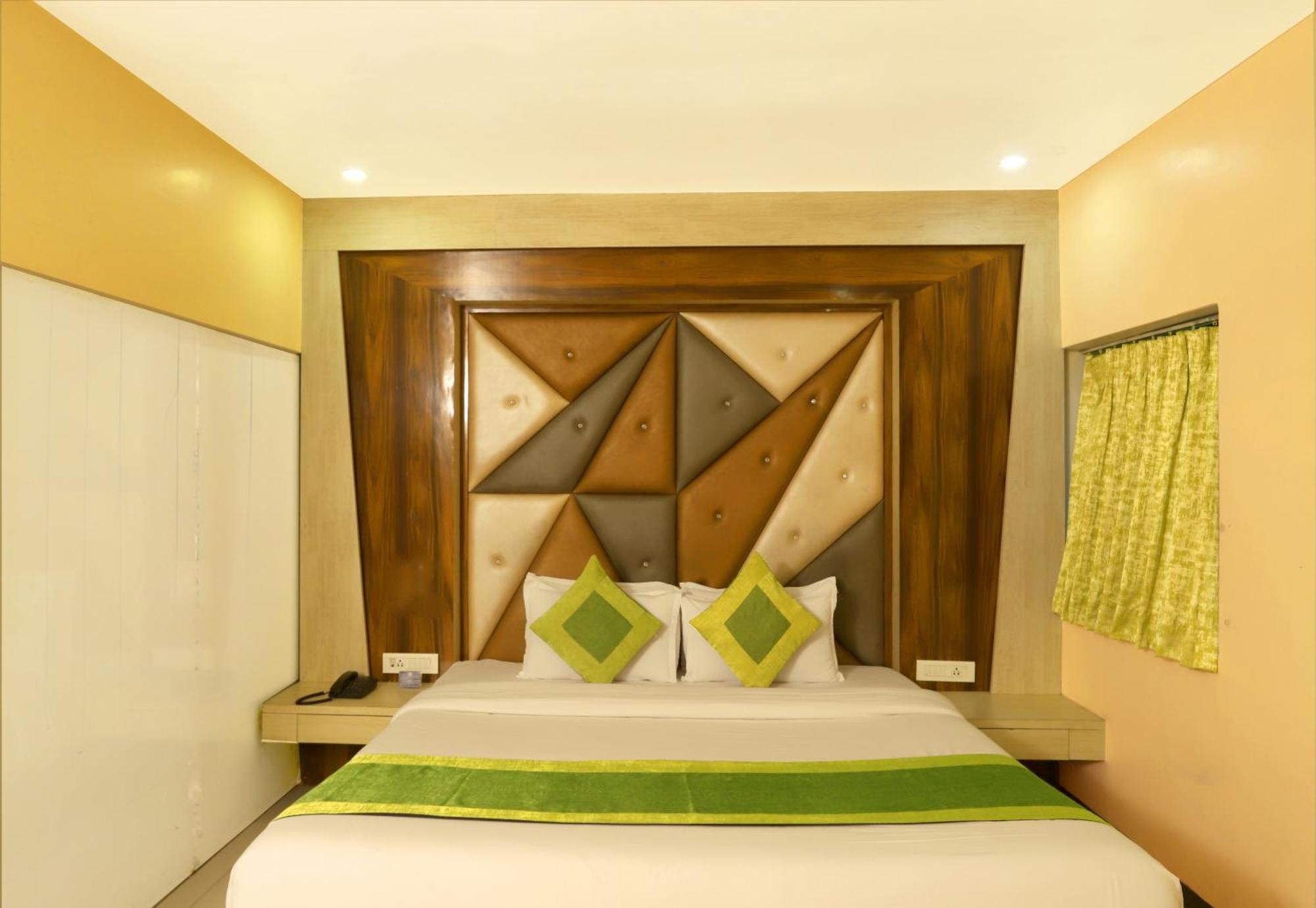 Elite Continental- Near International Airport Andheri East Hotel