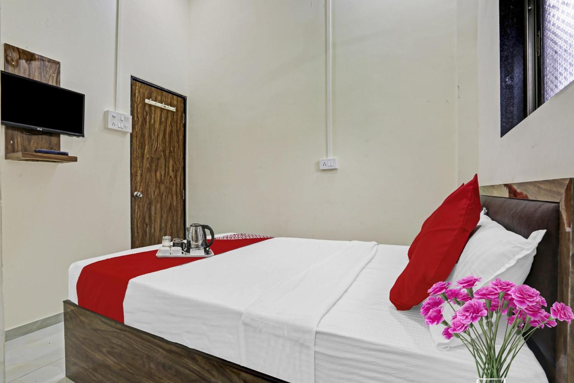 Hotel O S K Palace Mumbai