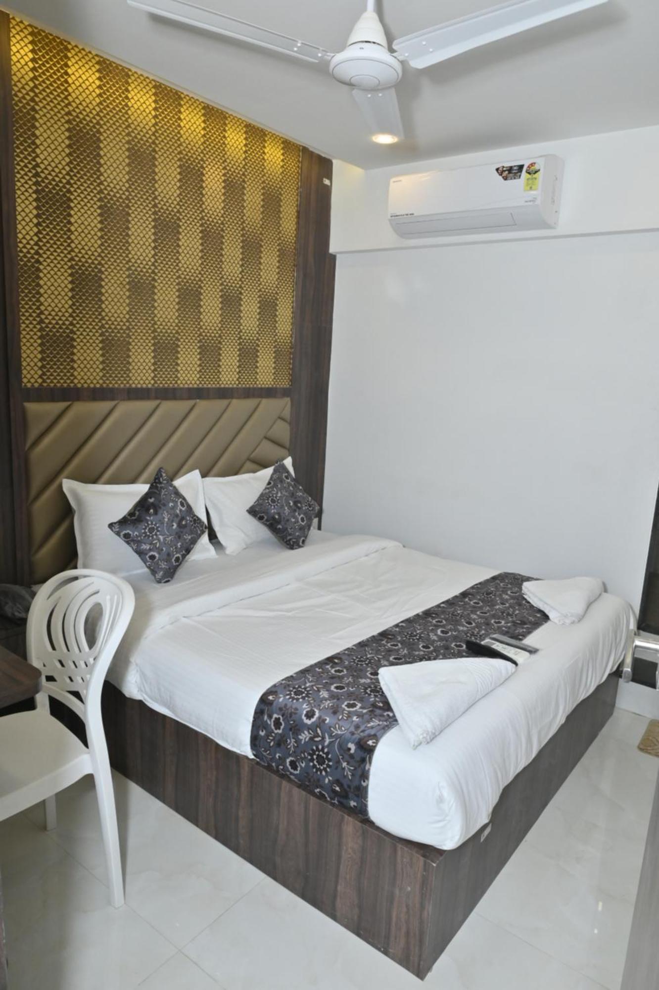 Shahi Terminal-2 Hotel 3*