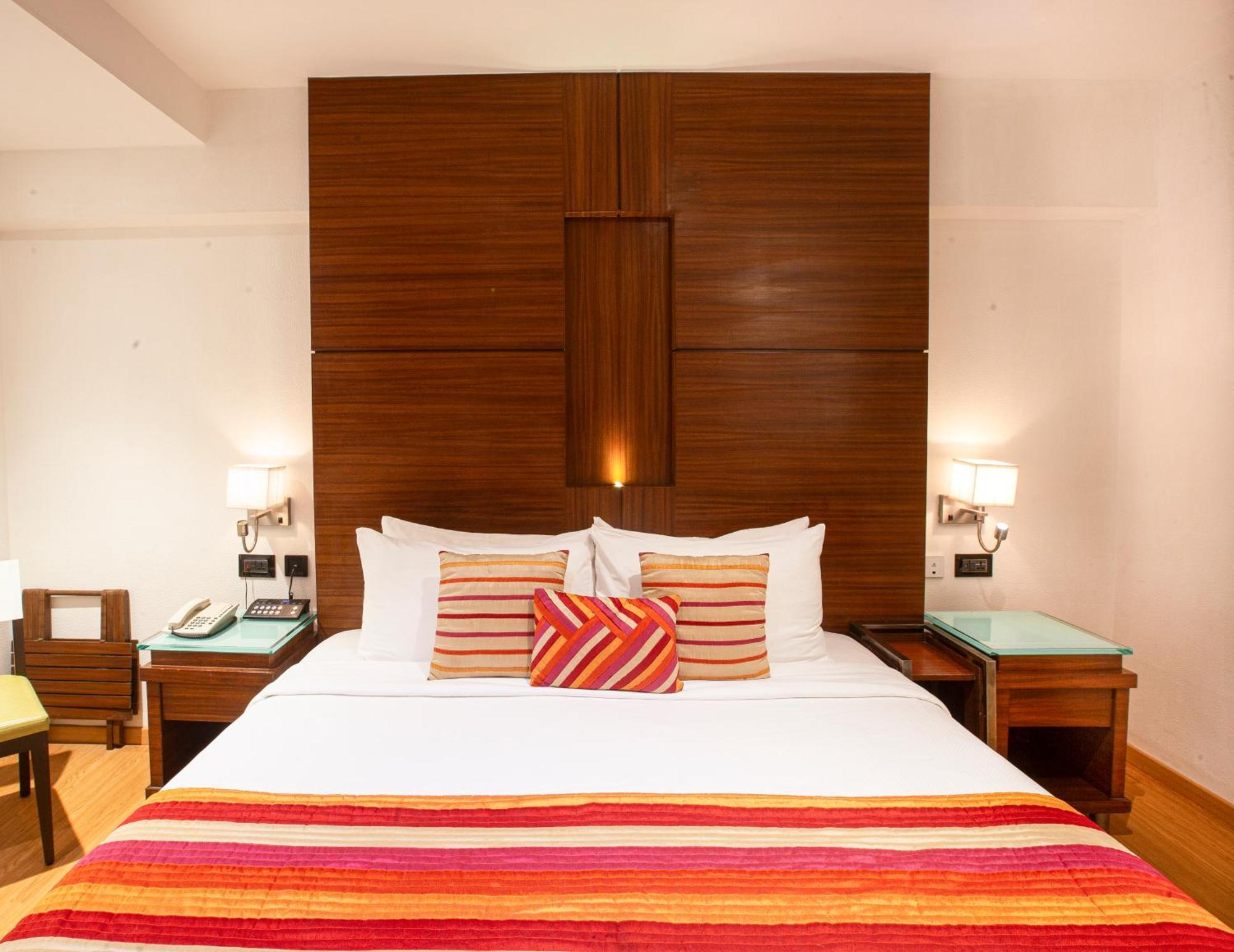 Bawa Continental Hotel