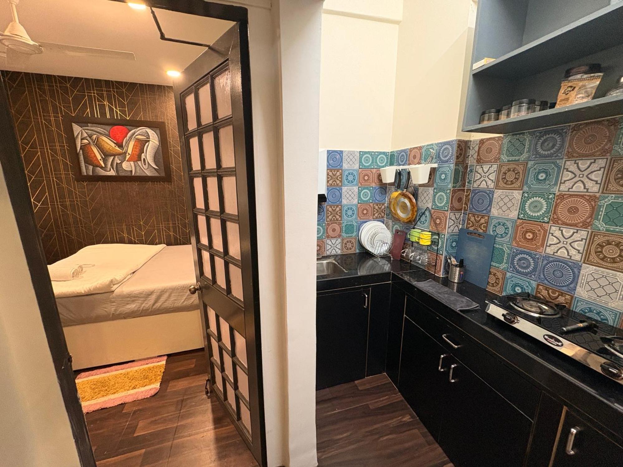 Apartment 1bhk Casa Bella Off Linking Rd Ground Floor