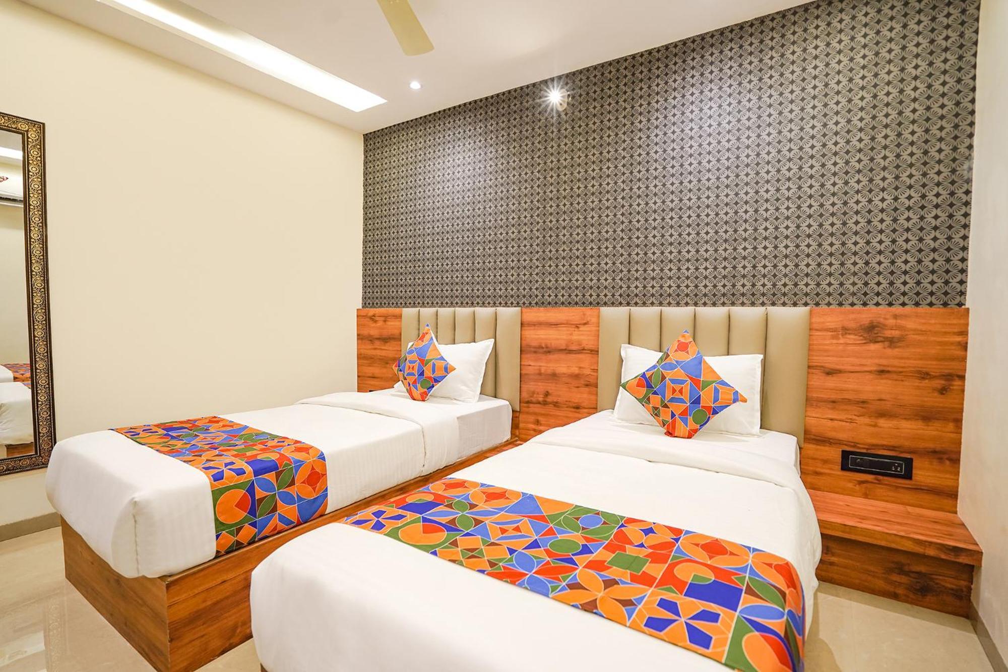 Fabhotel Well Back - Nr Bkc