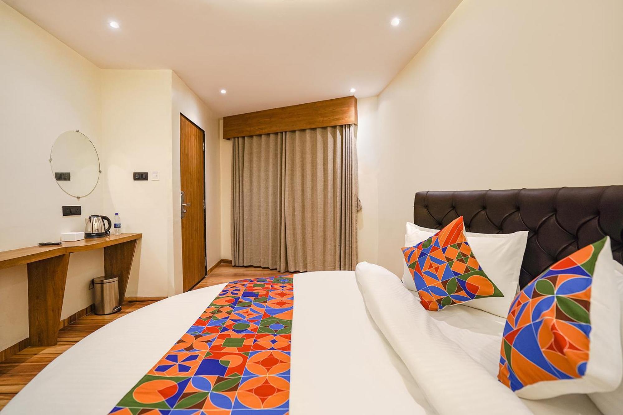Hotel Fabhotel Well Back - Nr Bkc Mumbai