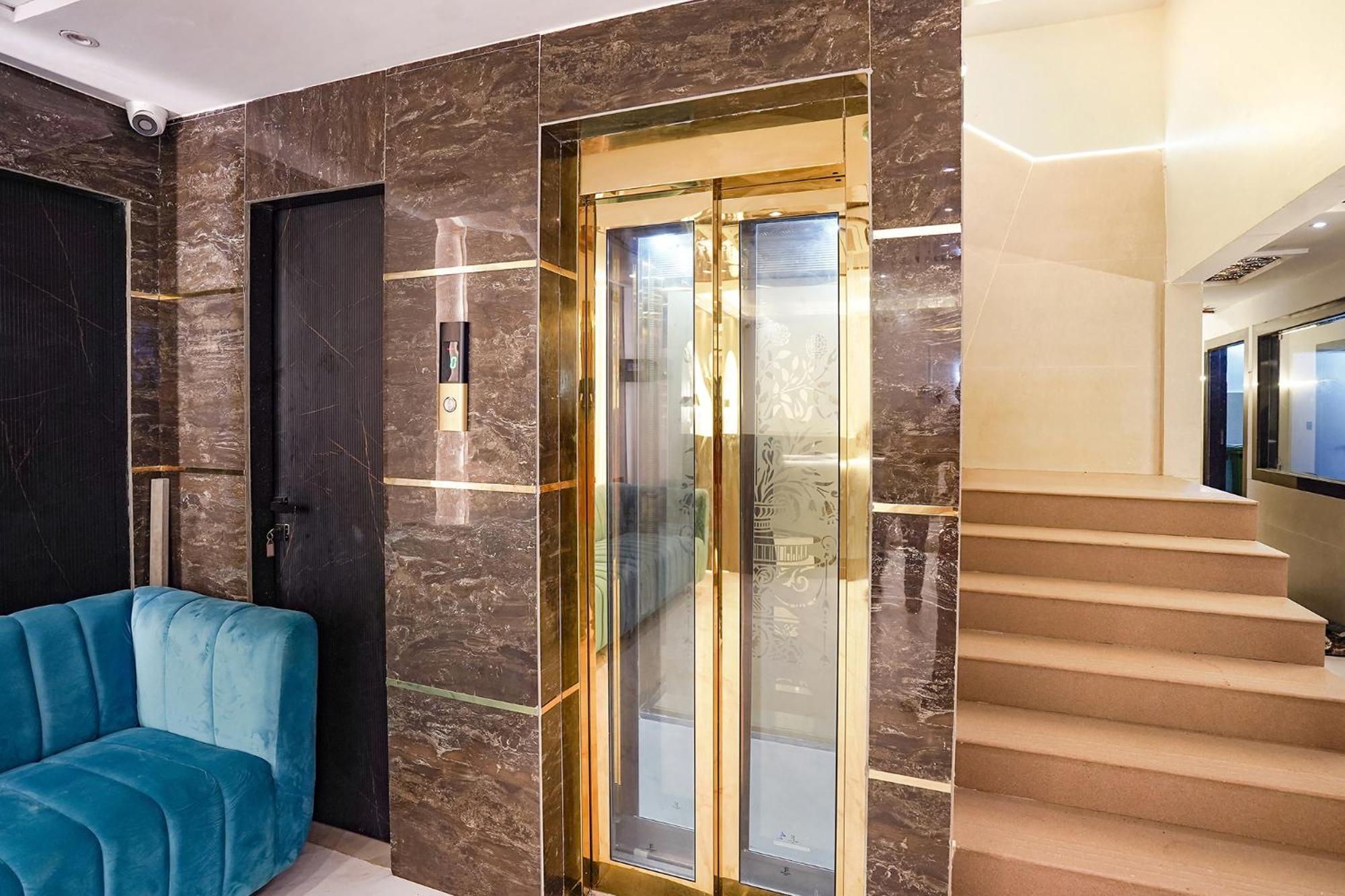 Fabhotel Well Back - Nr Bkc