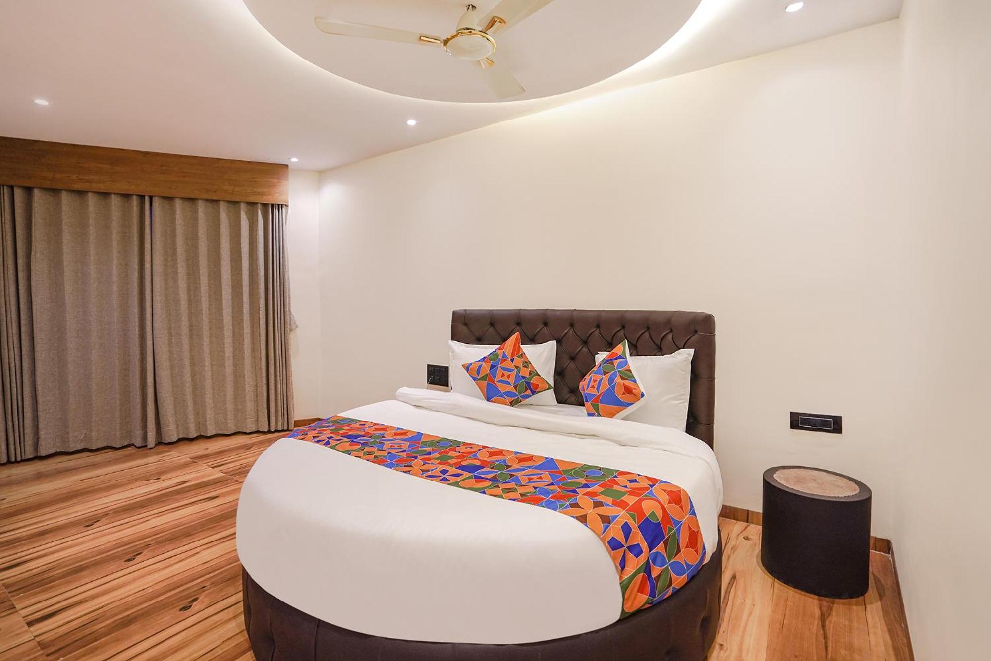 Fabhotel Well Back - Nr Bkc Hotel 3*