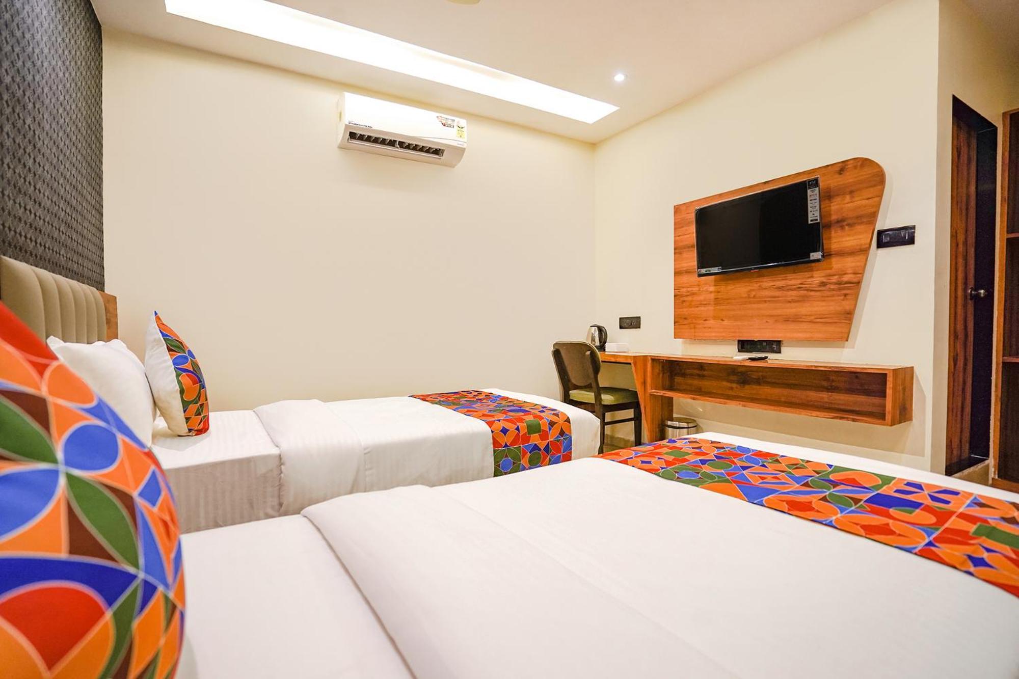 Hotel Fabhotel Well Back - Nr Bkc 3*