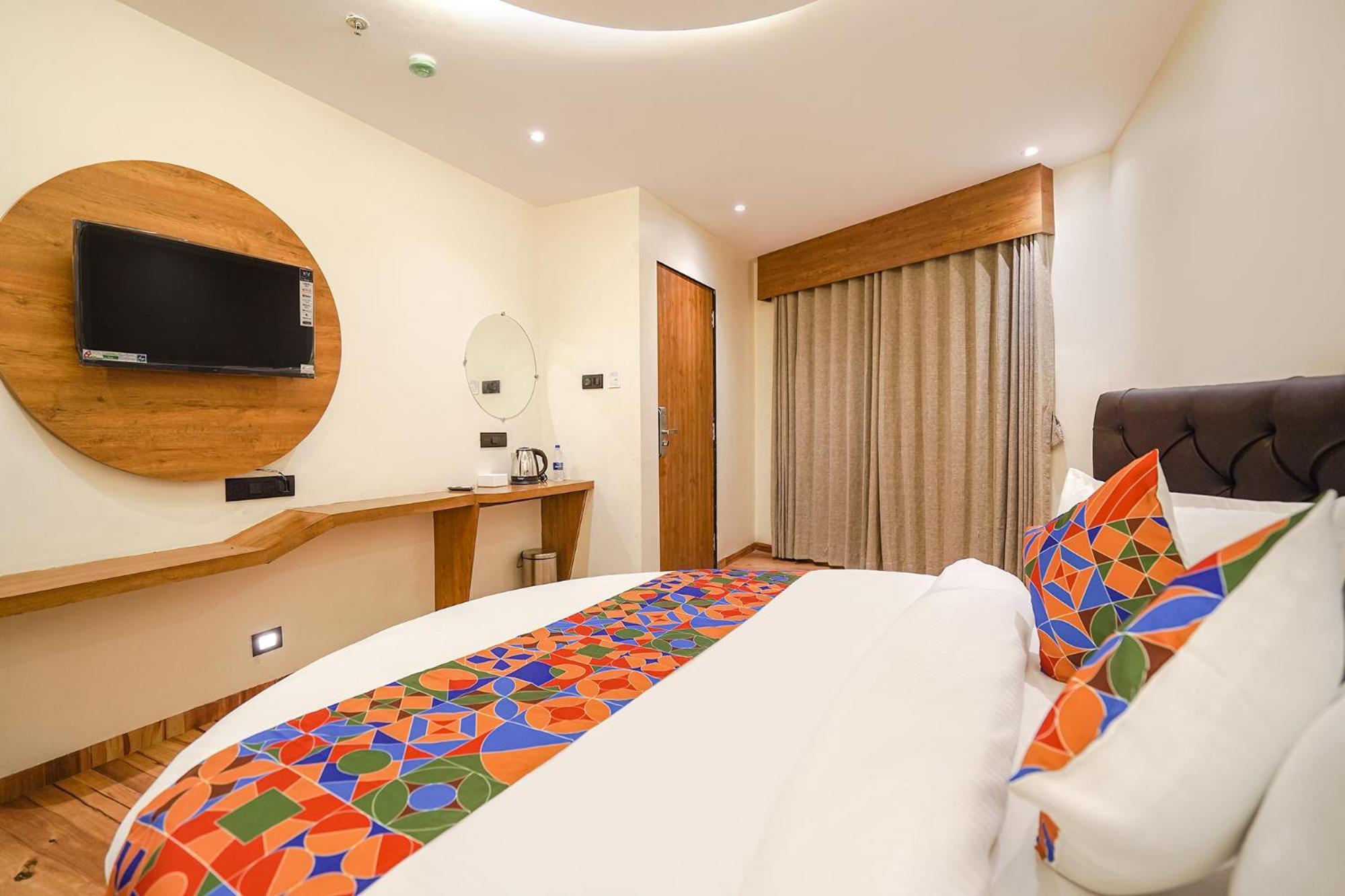 Fabhotel Well Back - Nr Bkc Hotel Mumbai