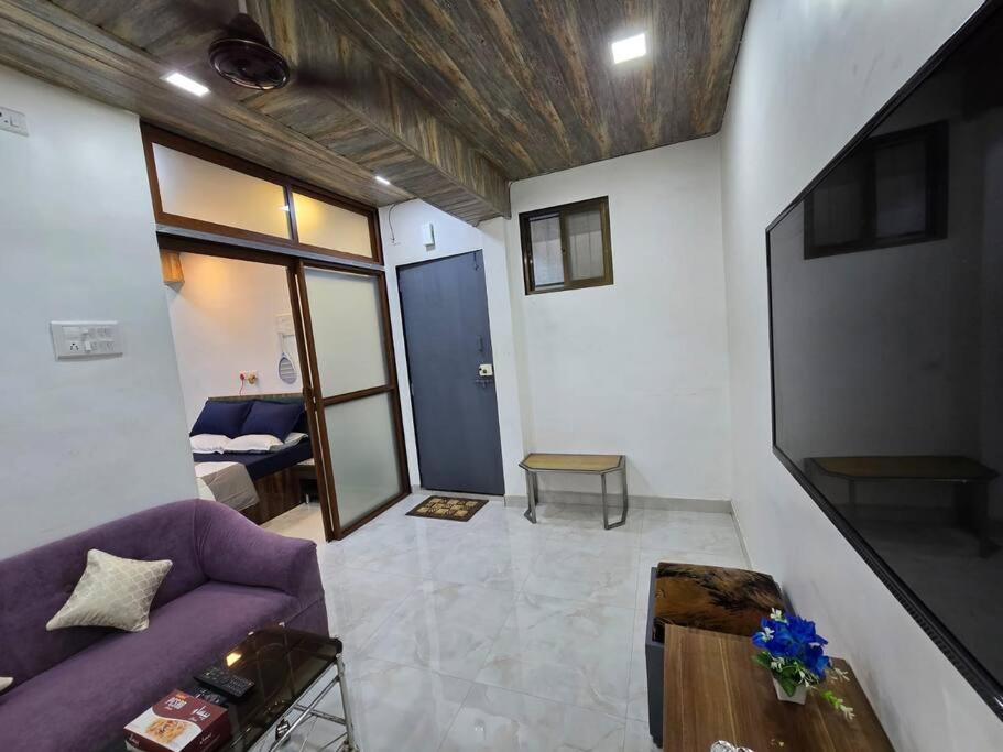 Apartment Emly Comfortable Cozy 1bhk Mumbai