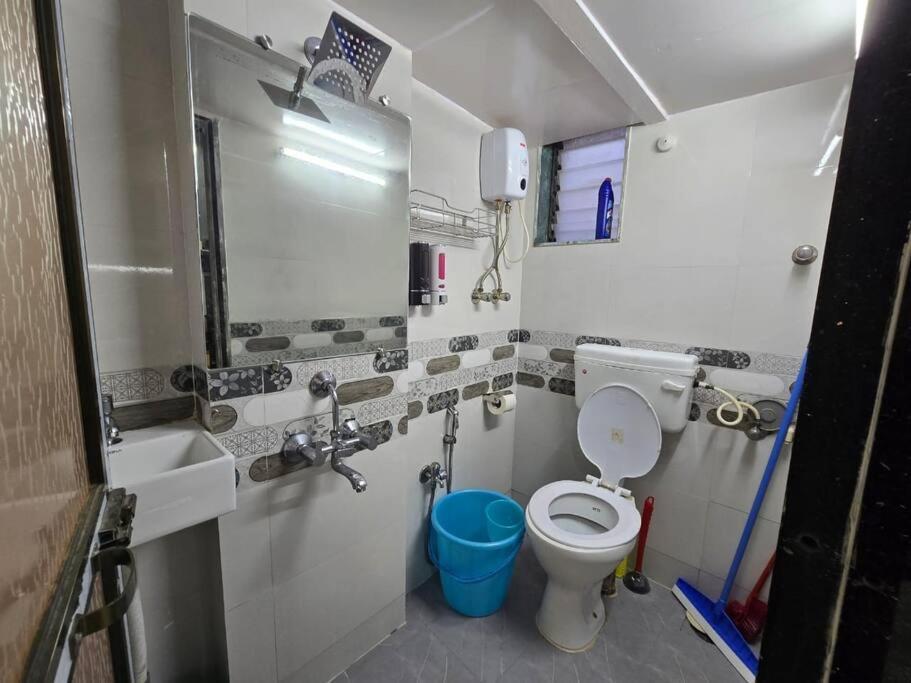 Emly Comfortable Cozy 1bhk Apartment Mumbai