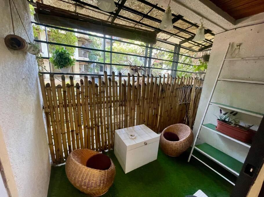 Apartment Shubhlaxmi With Sit Out - Linking Rd Mumbai