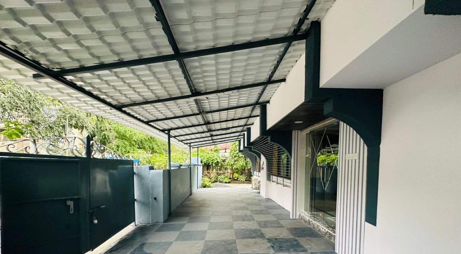 Guest house Astha Kandivali Service