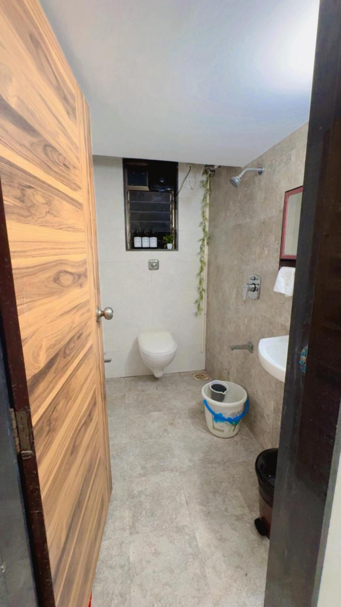 Entire In India Apartment *