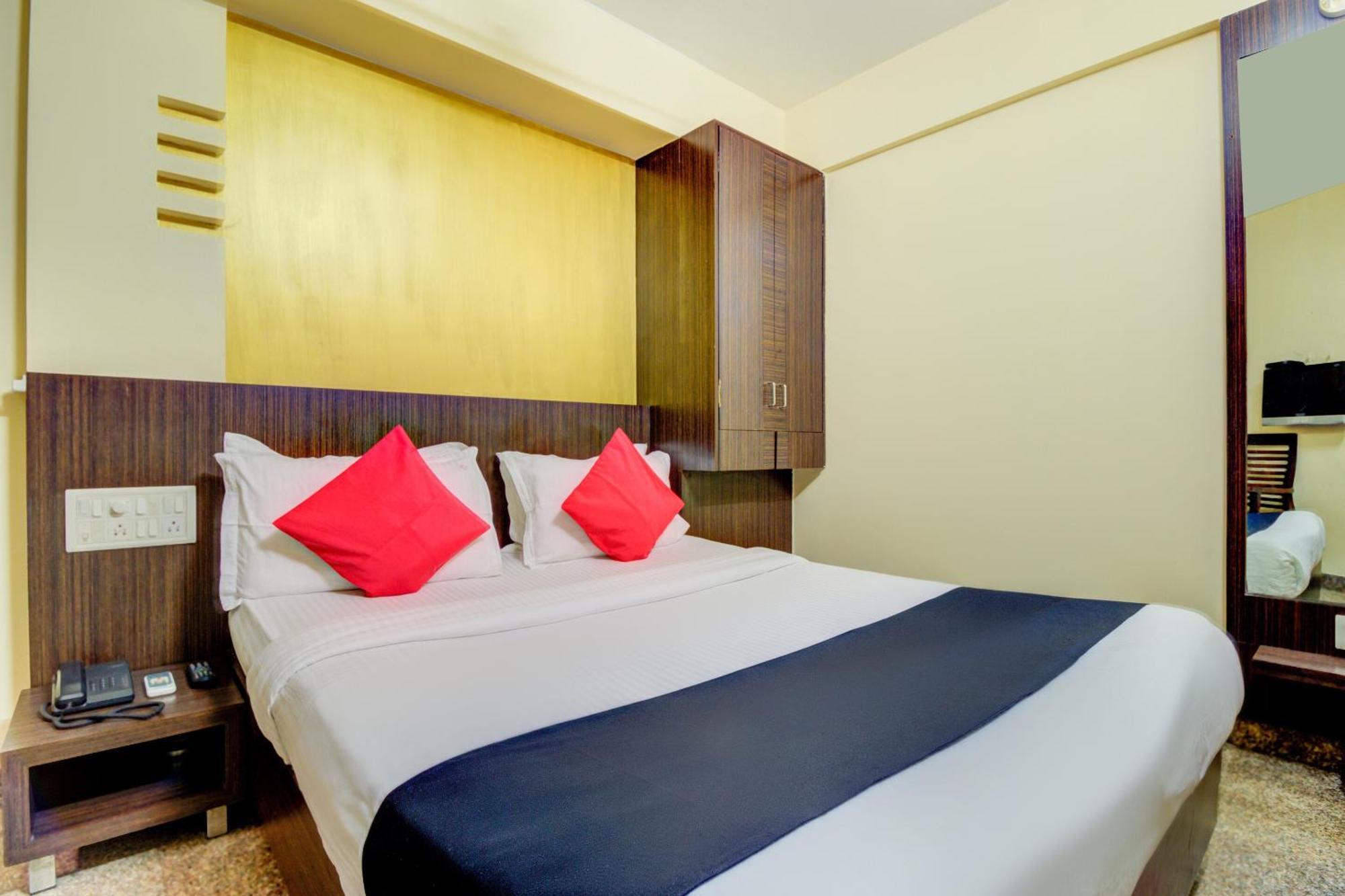 Collection O Jk Regency Mumbai