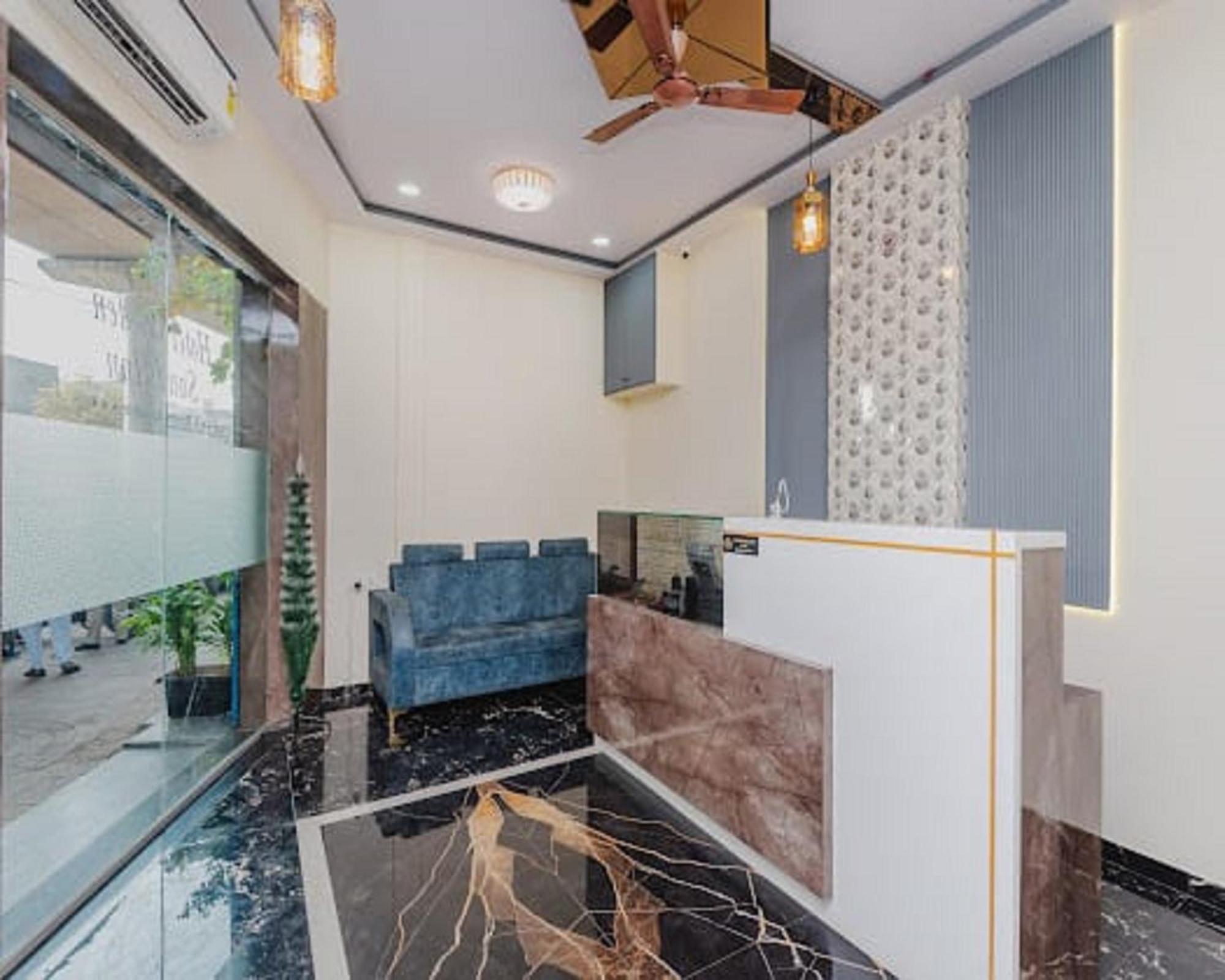Golden Sands Aslpha Apartment *