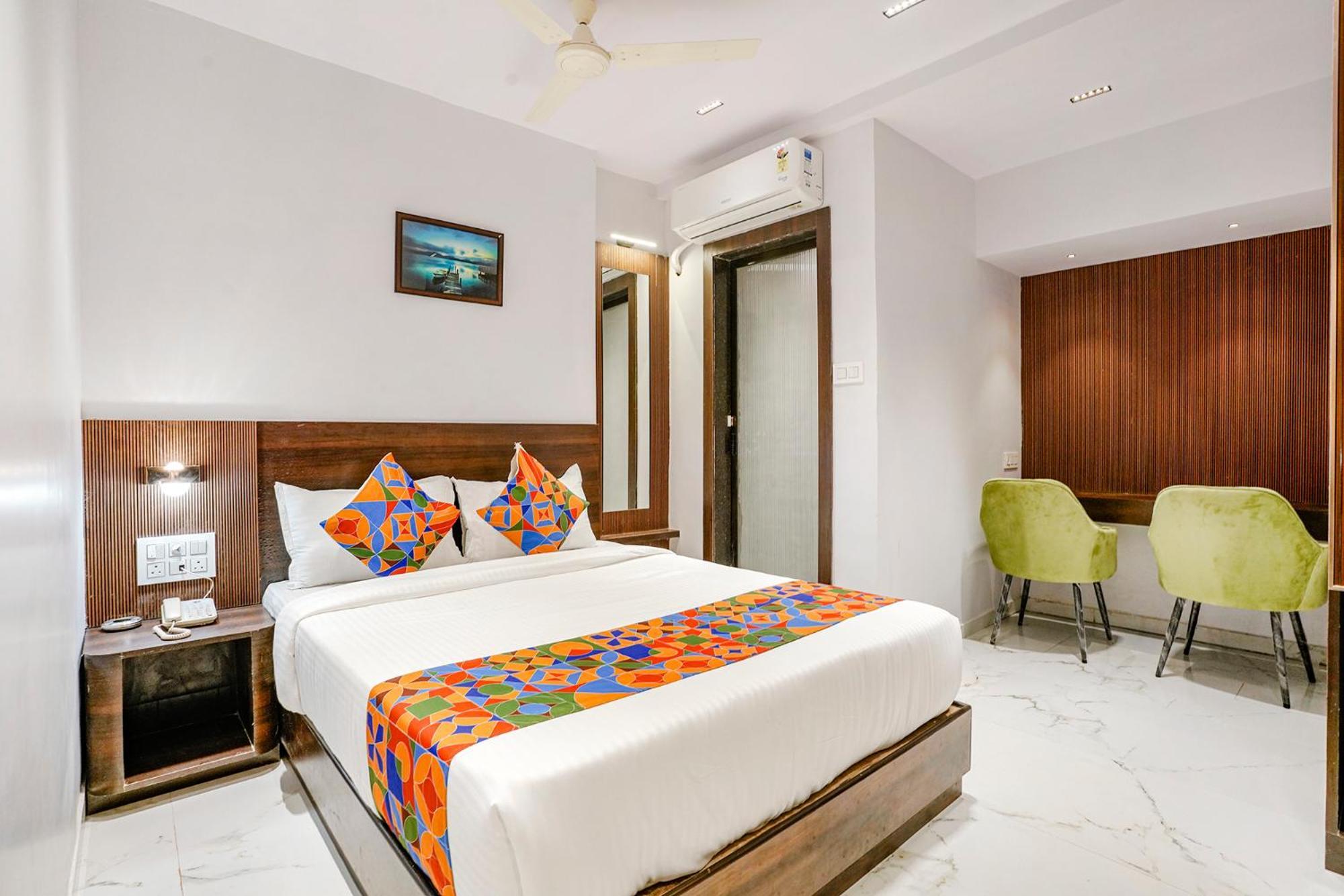 Fabhotel Peralz - Nr Boriwali Station