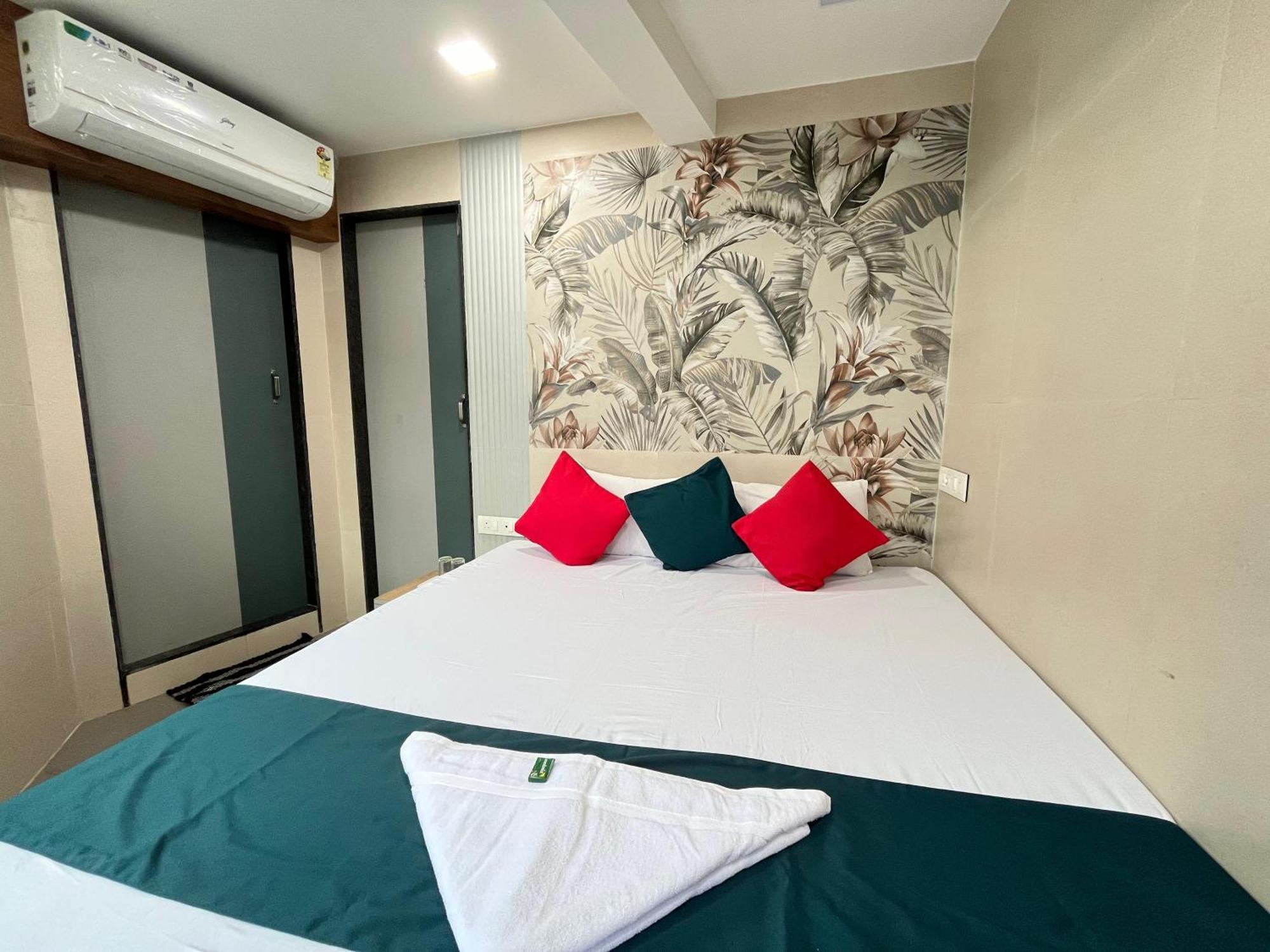 Shivalas Dormitory And Pg Hostel Mumbai