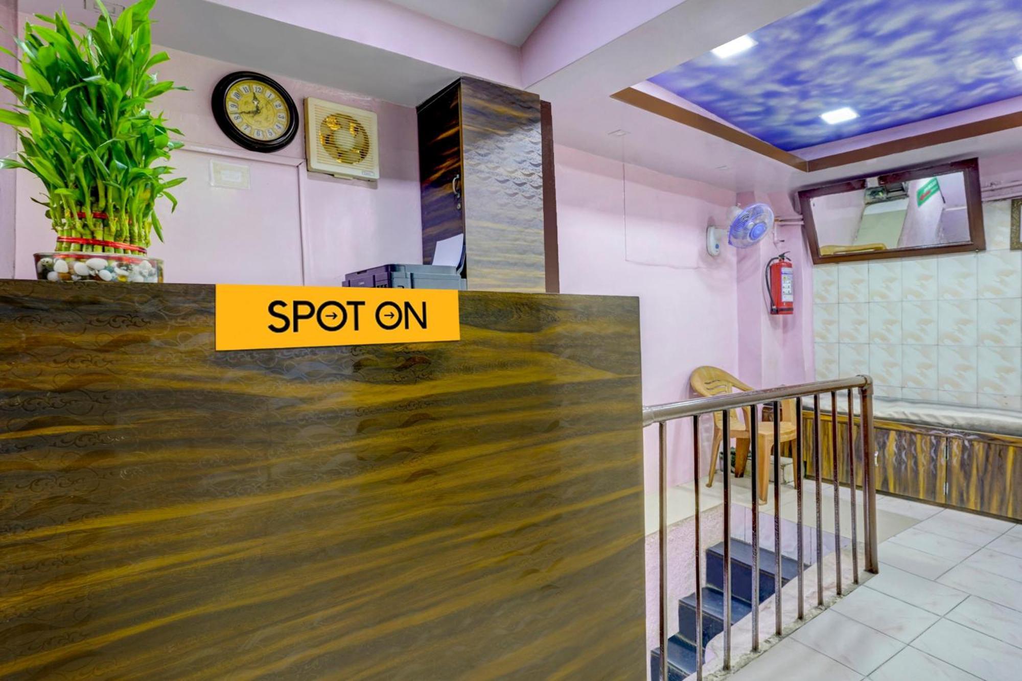 Hotel O Gulzar 3* Mumbai