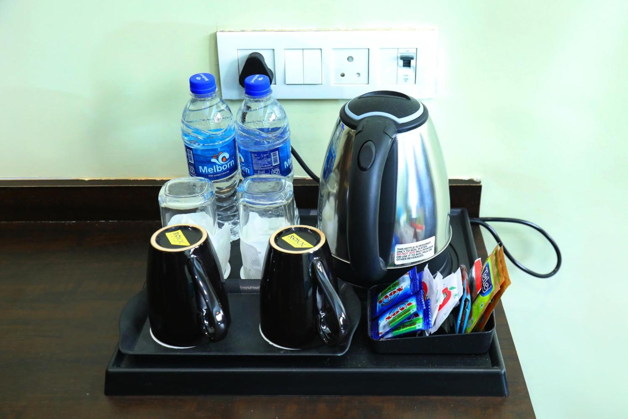 Country & By Turtle - Airport Hotel Mumbai