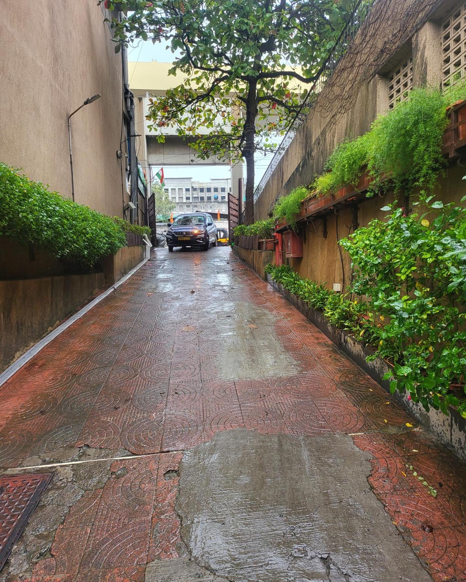 Hotel Maharana Chembur 2*