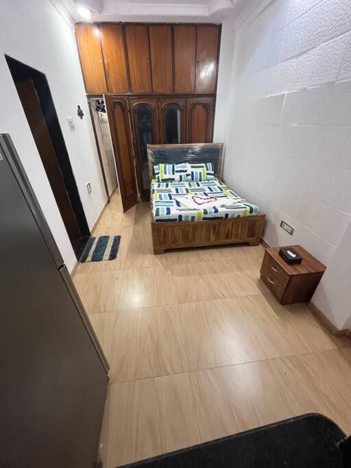 Apartment Budget Friendly 2bhk At Pali Hill