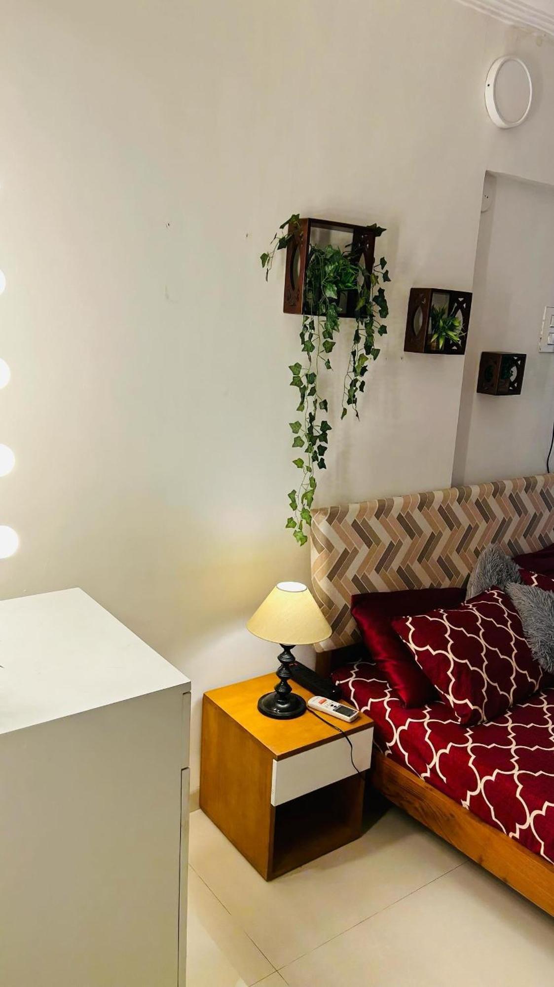 Homestay Secluded Mumbai