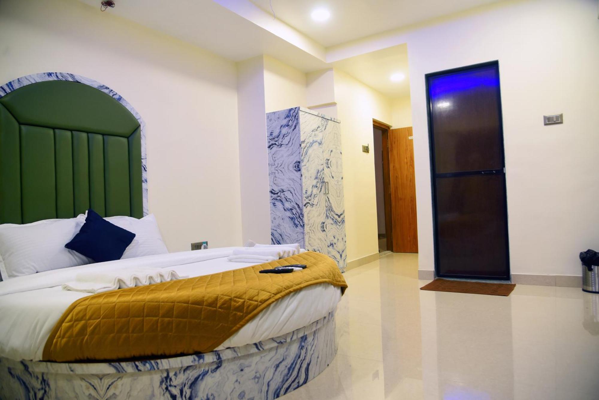 Smooth Checkin By Edition Blue Hotel