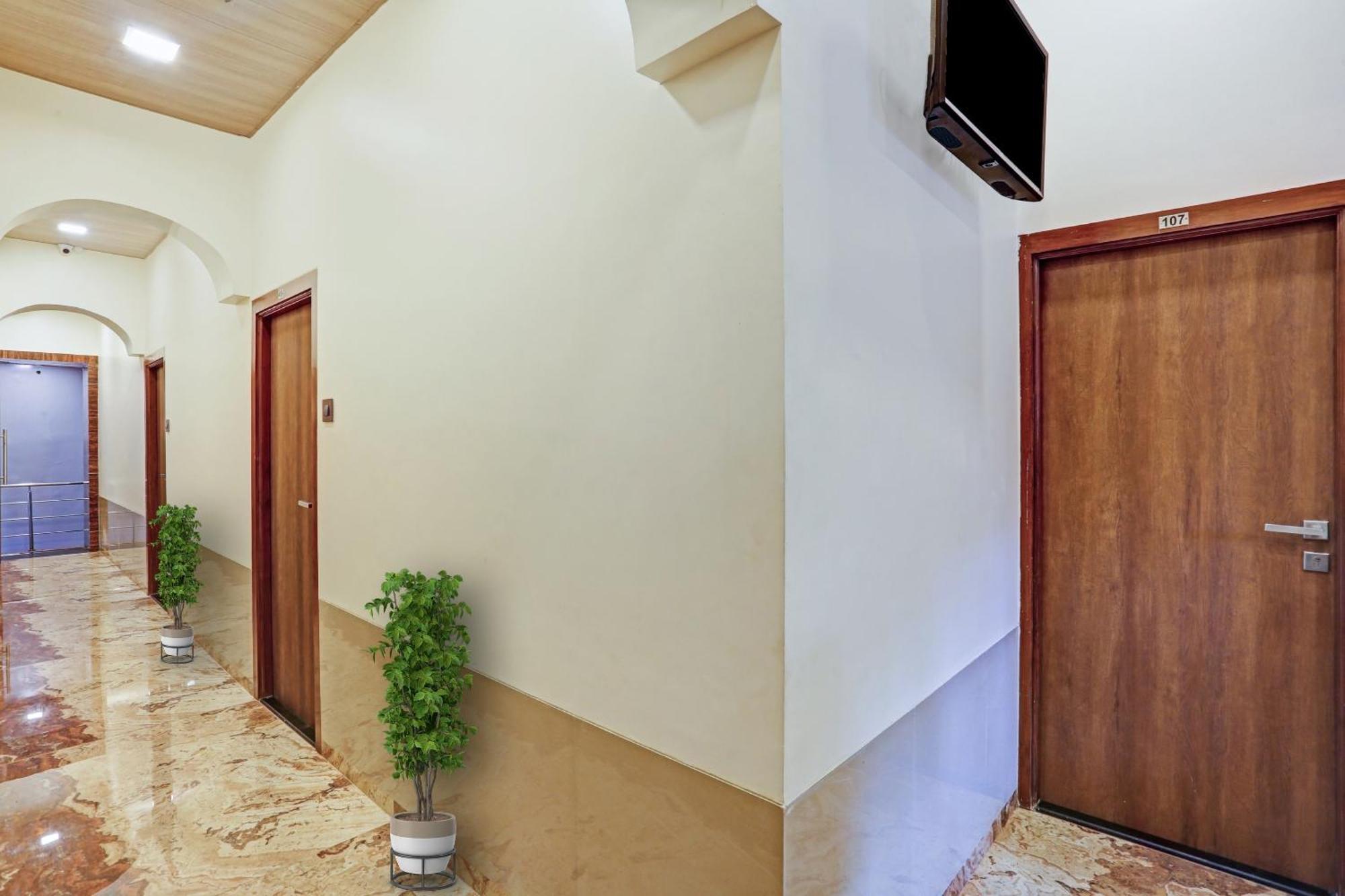 Super O Malali Residency Hotel 4*