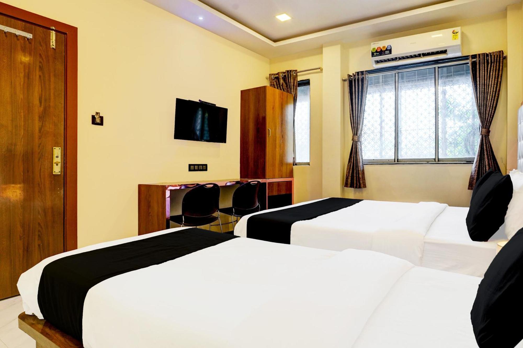 Hotel Airport Crown Andheri East, 3*
