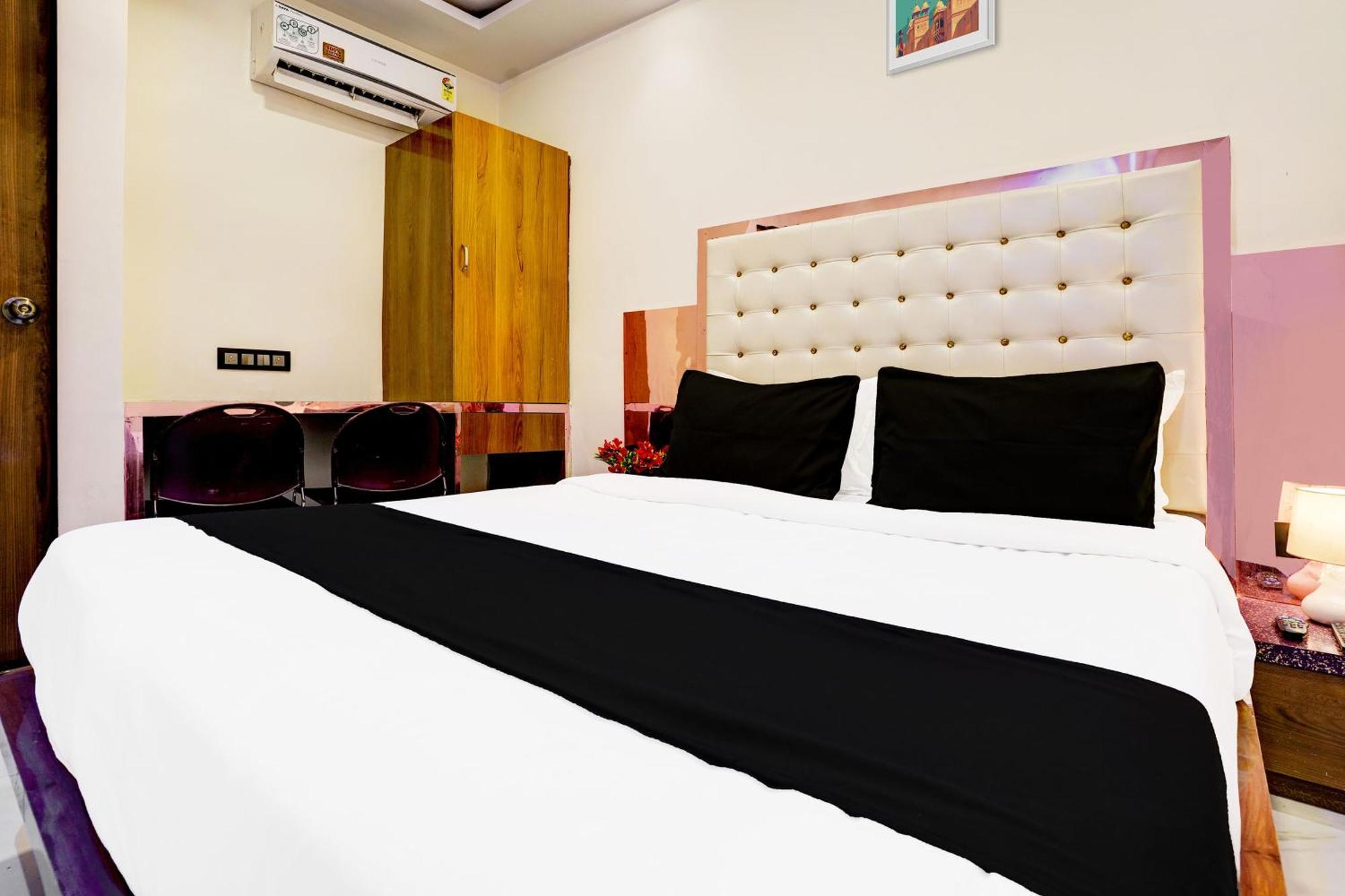 Airport Crown Andheri East, 3*