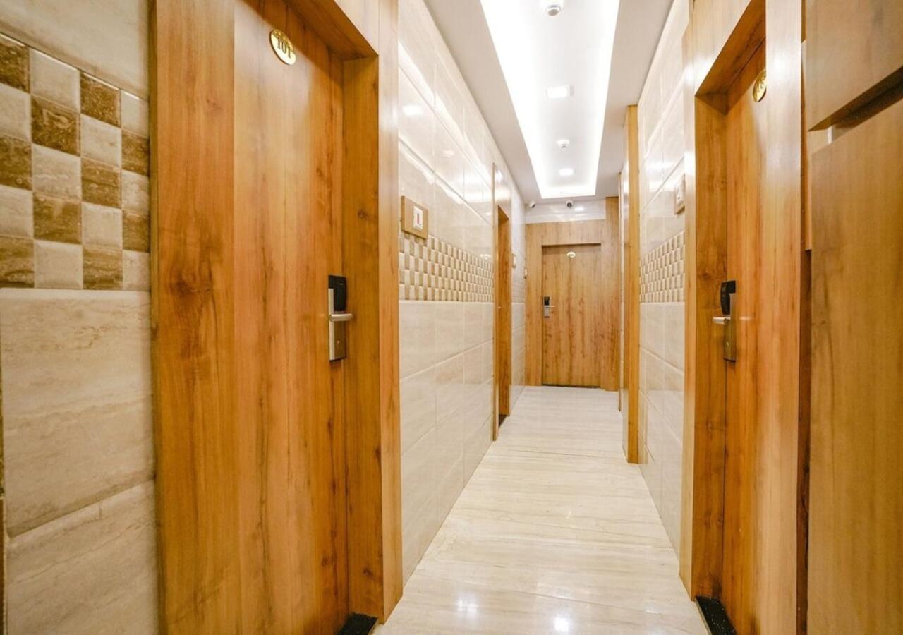 National - Grant Road Hotel 3*