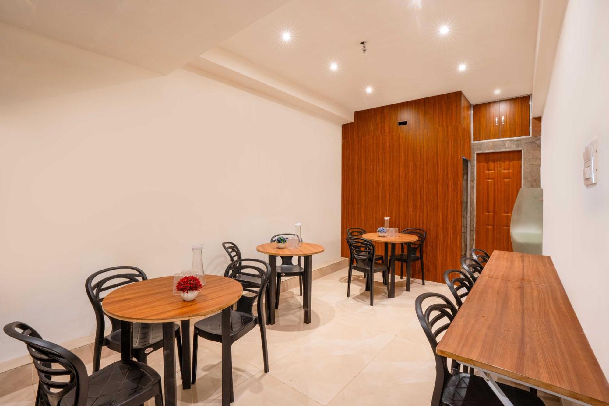 Hotel Treebo Palm Olive