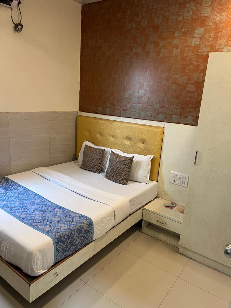 Kf Residency