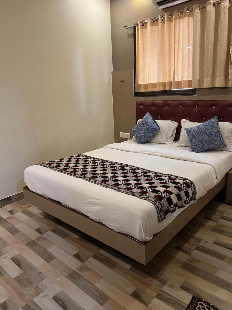 Kf Residency