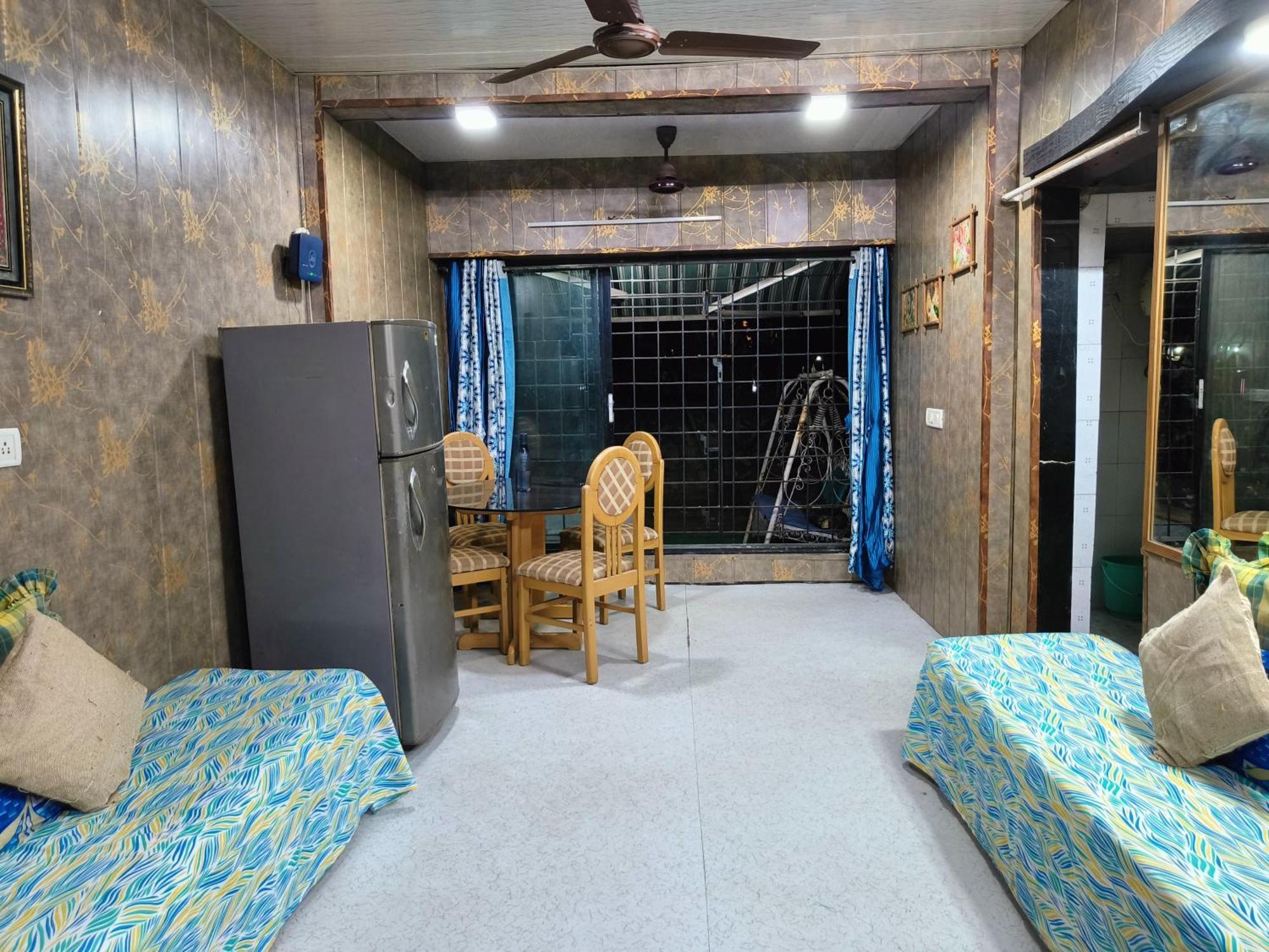 Independent Flat 2bhk In Malad West * Mumbai