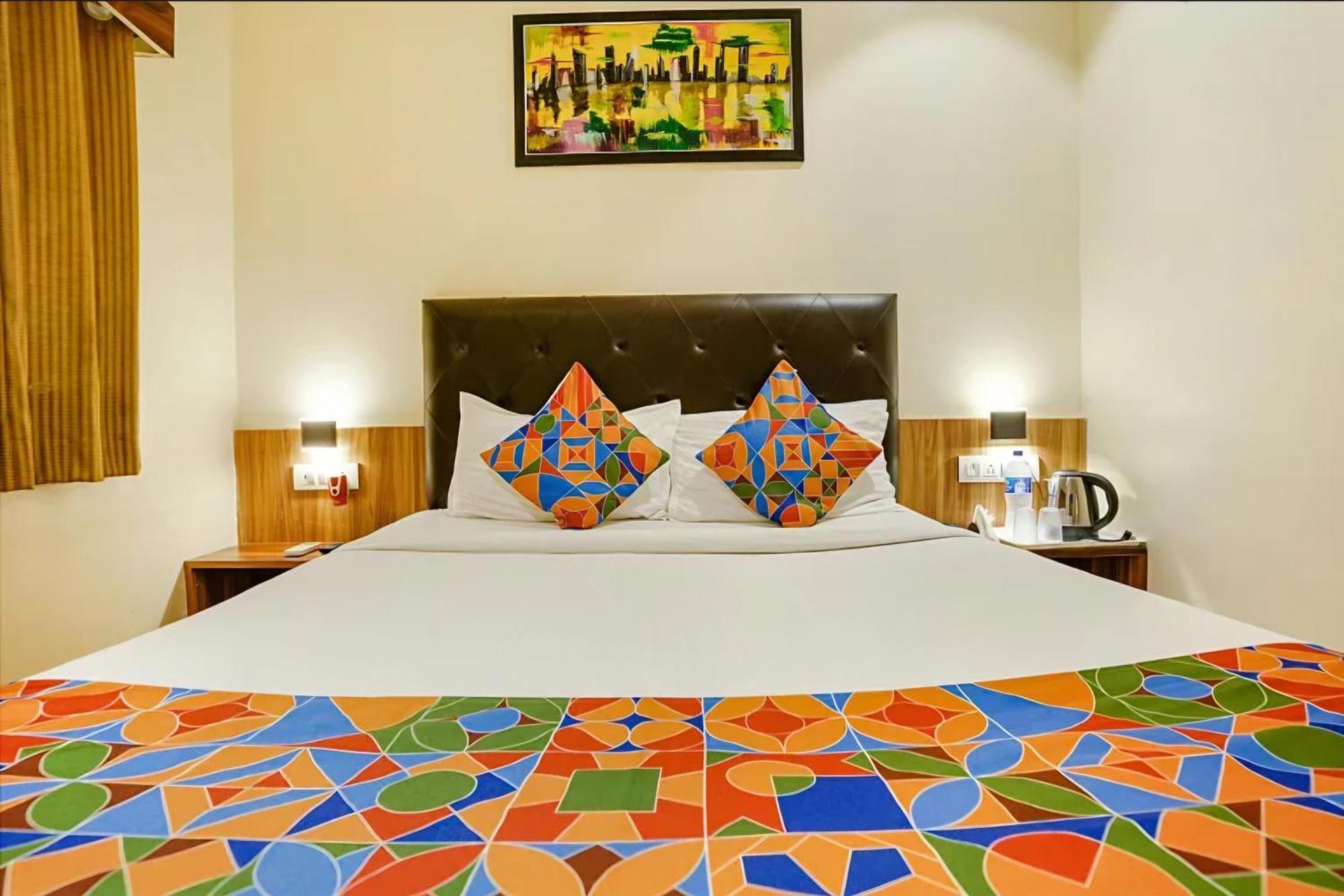 Hotel Deluxe Residency