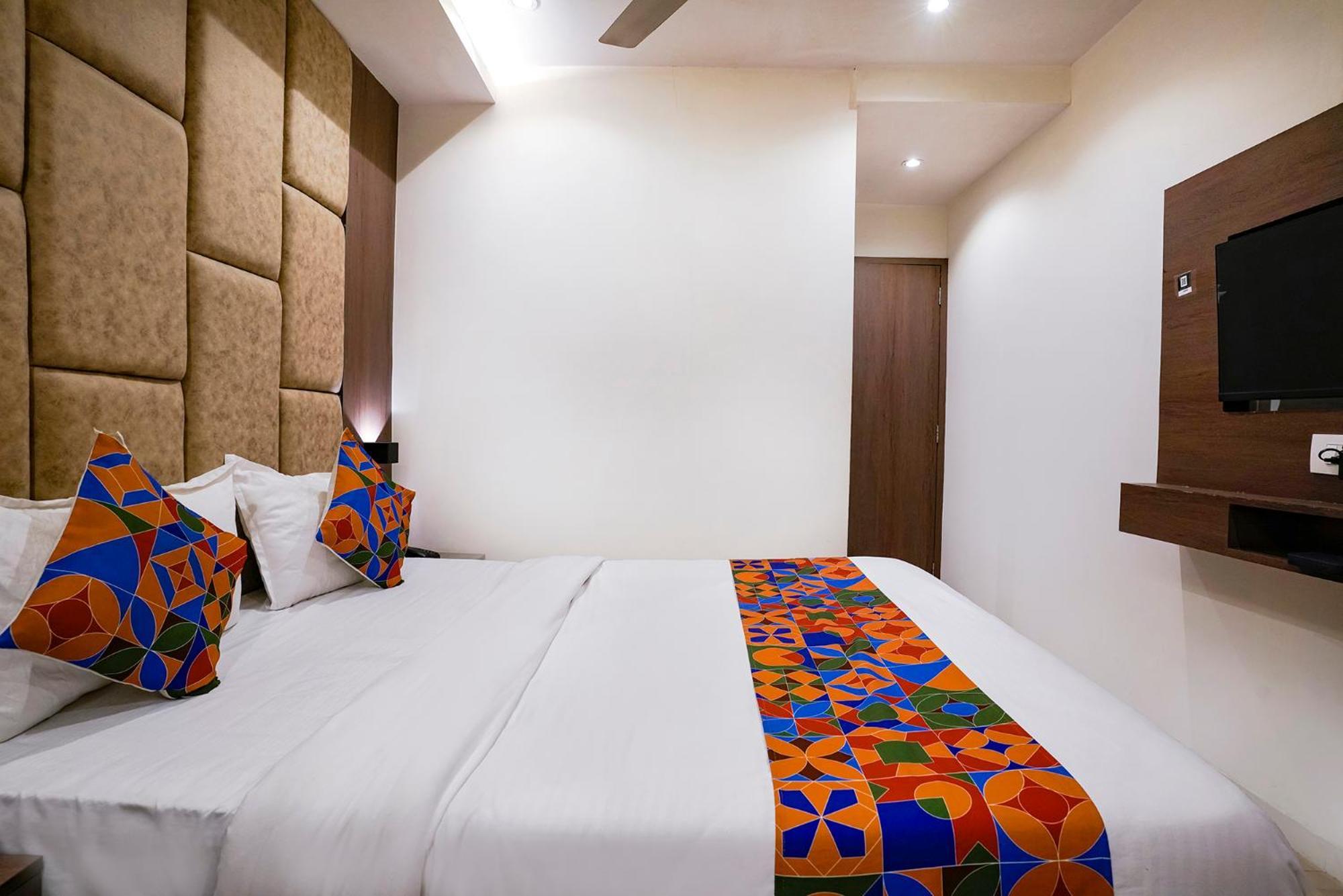 Fabhotel Atithi Residency I - Nr Bkc Guest house *