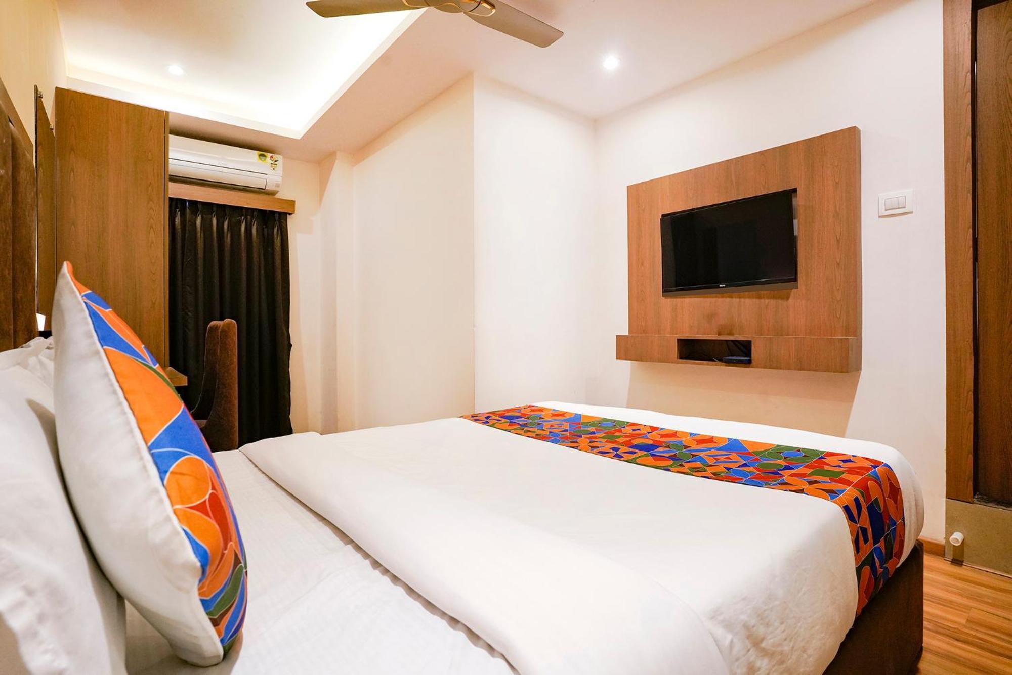 Fabhotel Atithi Residency I - Nr Bkc Guest house