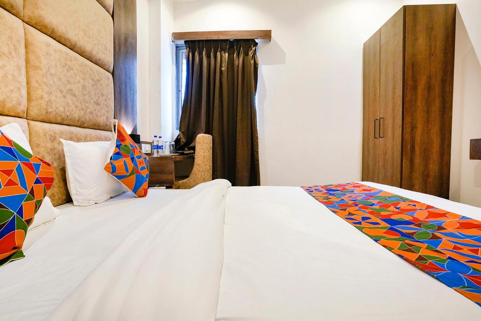 Fabhotel Atithi Residency I - Nr Bkc Guest house *