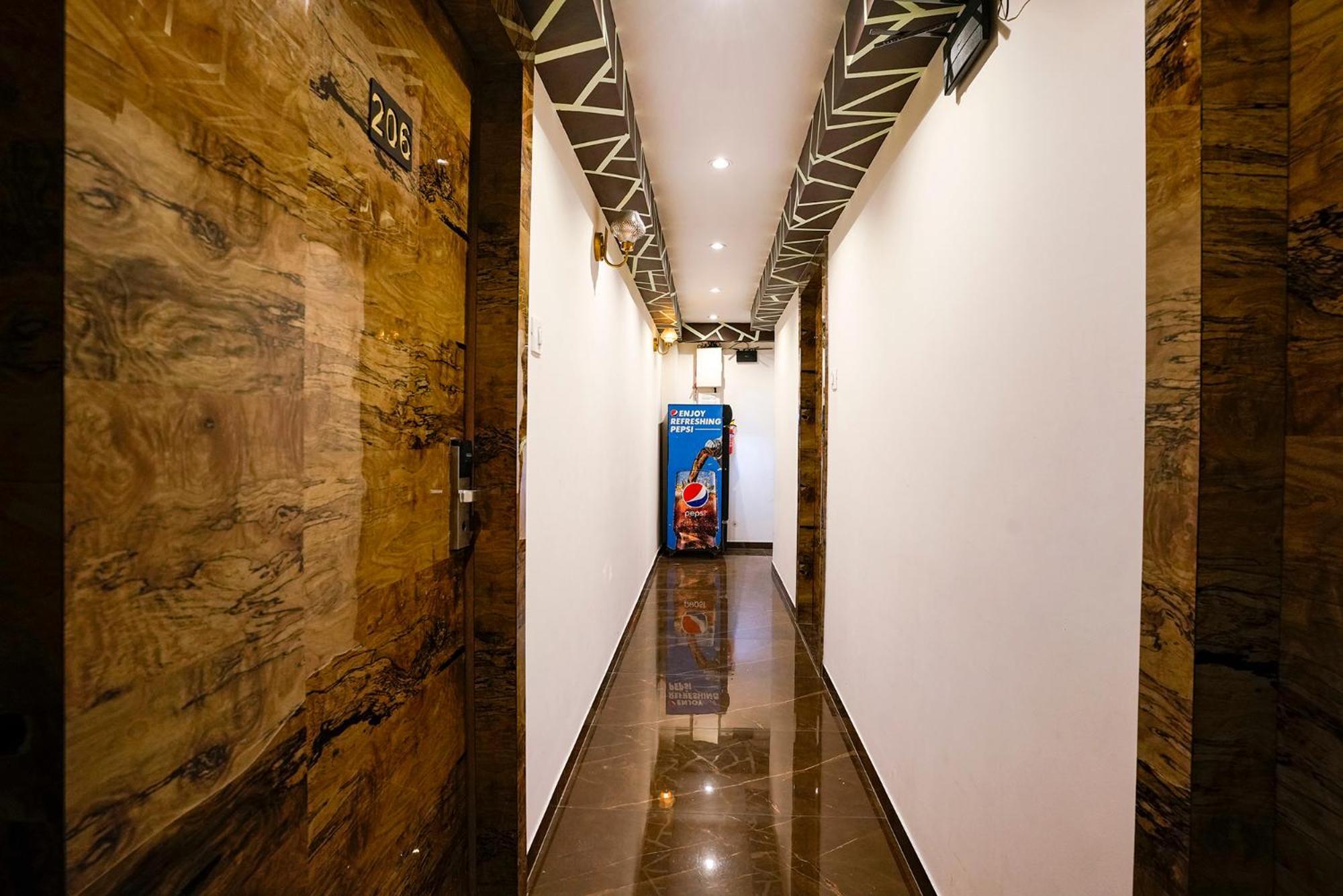 Fabhotel Atithi Residency I - Nr Bkc *