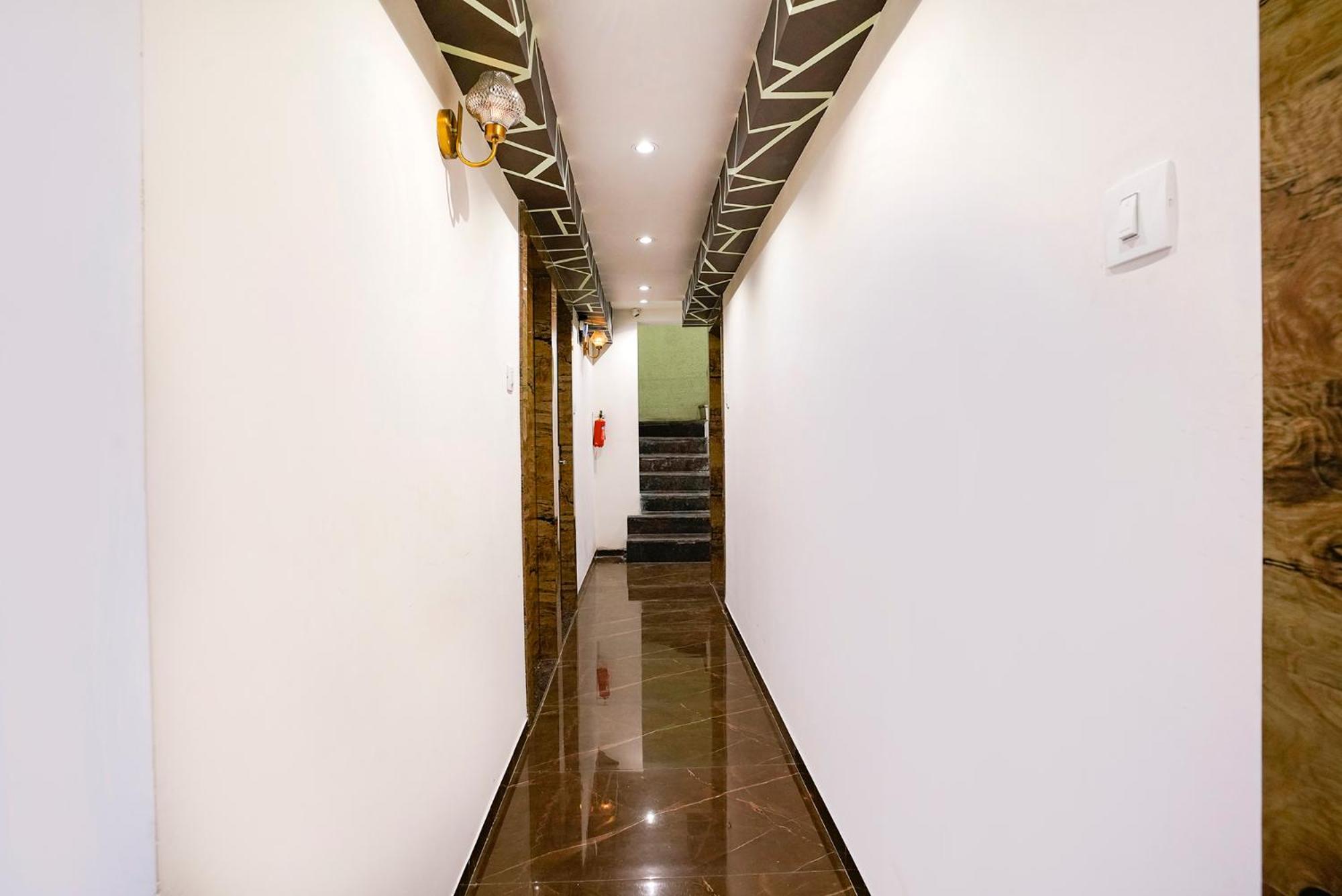 Fabhotel Atithi Residency I - Nr Bkc Guest house *