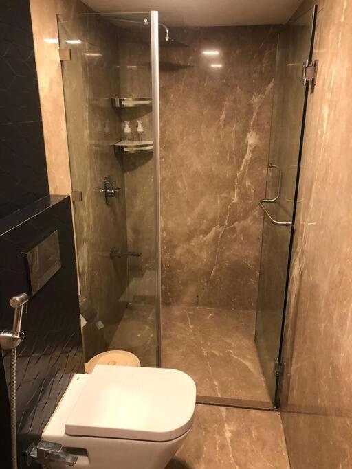 New Boutique 1 Bhk In Bandra, Off Pali Hill Apartment
